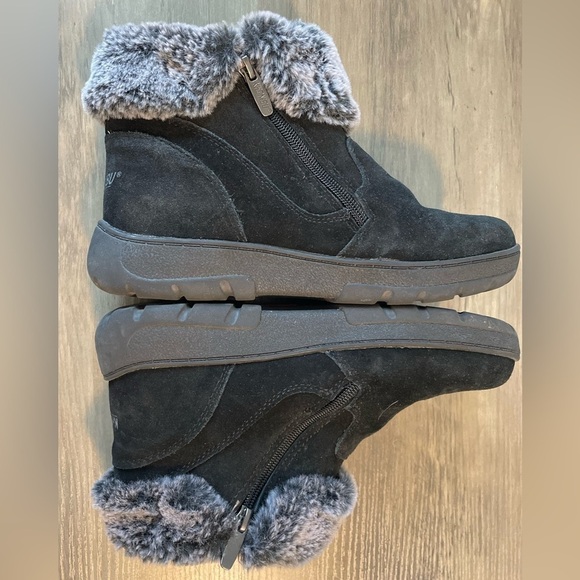 Khombu, faux fur cuff, leather upper, black ankle snow boot size 7 women’s - Picture 7 of 11